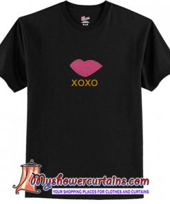 Pink lips yellow xoxo T-Shirt (AT)