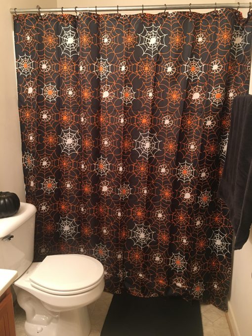 My awesome Halloween shower curtain (AT)