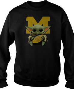 Baby Yoda Hug Michigan Wolverines sweatshirt RF02