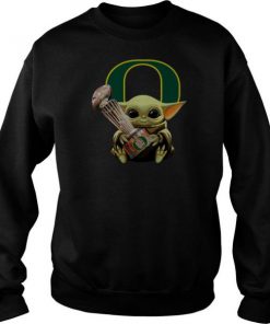 Baby Yoda Hug Oregon Ducks Cup sweatshirt RF02